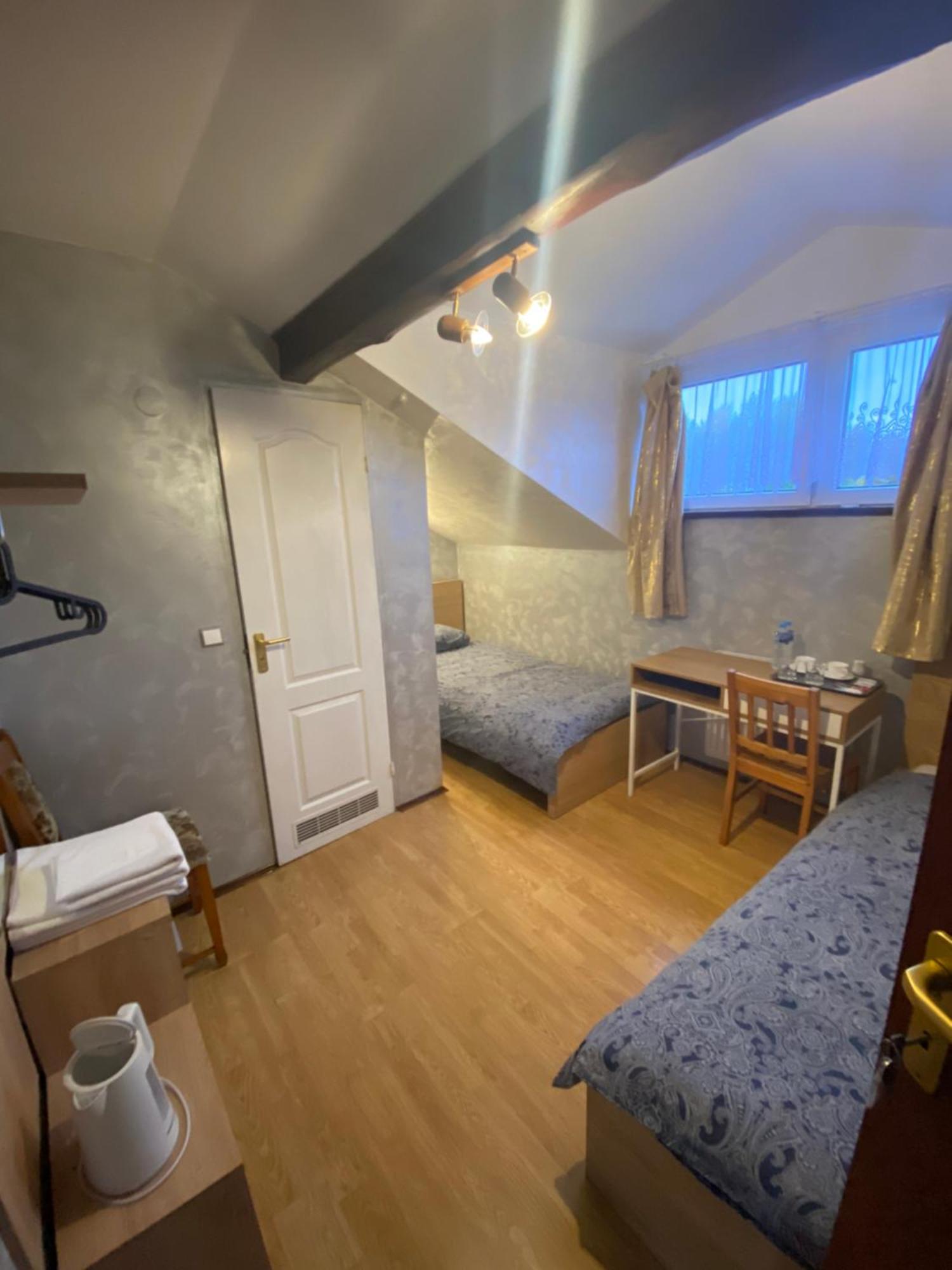 Hostel Homies Inn Celiny  외부 사진